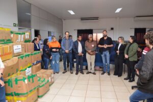 Com previsão de frio intenso, Prefeitura distribui 10 mil peças de roupas e agasalhos a entidades sociais