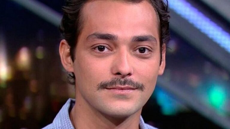 Eduardo Sterblitch revela que dono da RedeTV! pediu sua demissão