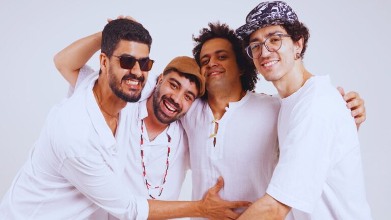 Em documentário, banda goiana revela bastidores de 'Ela é Massa'