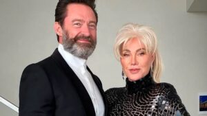 Ex-mulher de Hugh Jackman comenta término e expõe traição