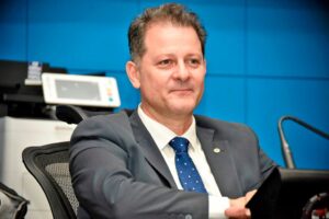 Frente Parlamentar recebe Defensoria para ações quanto à fraude da Previdência