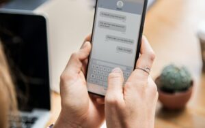Google Messages ganha botão para cancelar mensagens indesejadas