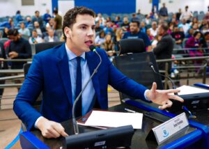 Jean Ferreira pede ampliação de licença-paternidade em Campo Grande