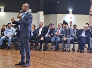 Junior Coringa toma posse como vice-presidente da União das Câmaras de Mato Grosso do Sul em cerimônia prestigiada por autoridades estaduais