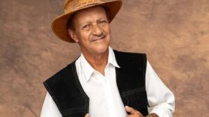 Morre aos 75 anos o cantor e compositor baiano Wilson Aragão
