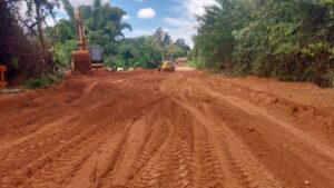 Prefeitura conclui obra e libera tráfego em estrada destruída pela chuva na Chácara dos Poderes