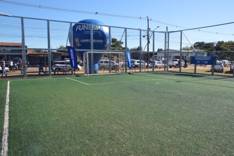 Prefeitura entrega arena esportiva com estrutura moderna e inaugura praça no Jardim Itamaracá