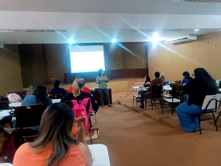 Prefeitura faz formação continuada para professores de ciências, história e geografia