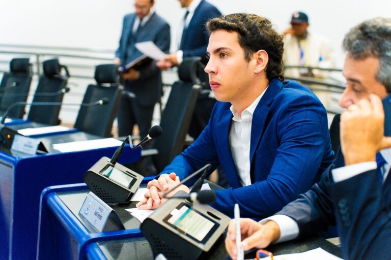 Projeto de Jean para combater vício em bets é aprovado na Câmara