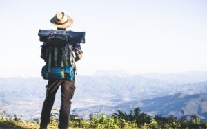 Quer fazer mochilão? Saiba como economizar e aproveitar