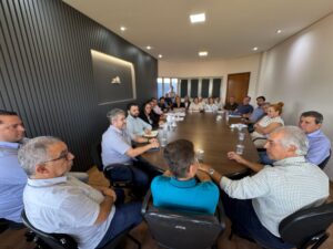 Reinaldo Azambuja se reúne com secretariado de Marçal Filho e aponta desafios da gestão