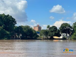 Segunda-feira com temperaturas amenas e céu nublado em Coxim