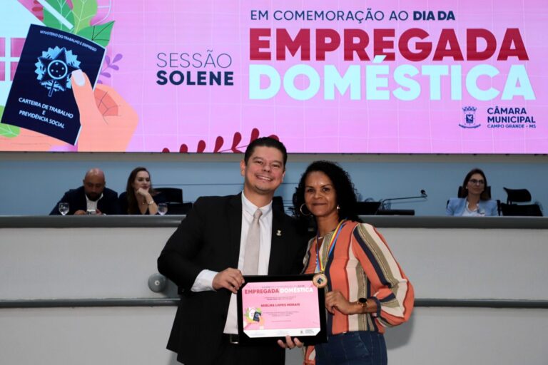 Sessão Solene: vereador Otávio Trad presta homenagem às empregadas domésticas