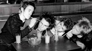 Sex Pistols: show histórico de 1978 ganha edição em vinil branco