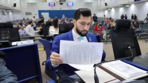 Vereador Fábio Rocha anuncia que irá recorrer após veto a projeto de combate à dependência química