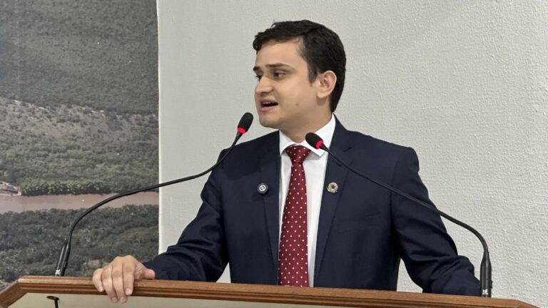 Vereador Luiz Eduardo solicita estudo para implantação de terceiro turno da hemodiálise no Hospital