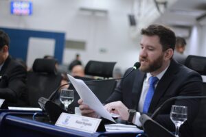 Vereador Maicon Nogueira apresenta emendas a LDO a favor da juventude, TEA e servidores municipais