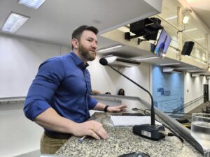 Vereador Maicon Nogueira realiza Consulta Pública para projeto de Insuficiência Istmo-cervical