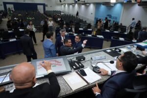 Vereadores votam projeto que institui a Frente Parlamentar para Assuntos Fundiários