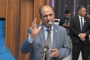 Zé Teixeira trabalha para melhorar estradas de Ivinhema e Itaporã