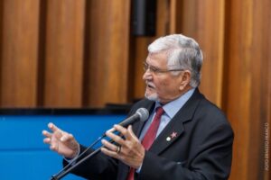 Zeca solicita veículo para Centro de Referência e Atendimento à Mulher de Naviraí