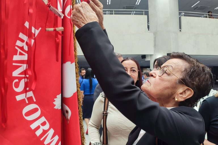ALEMS sedia Missa do Divino Espírito Santo com Giro da Bandeira