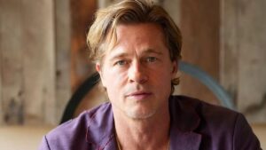Brad Pitt responde se já teve alguma "experiência gay"