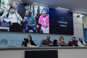 Câmara aproxima CPI do povo e ouve denúncias de usuários contra o sistema de transporte
