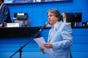 Caravina cobra esclarecimentos da ANAC e da Azul sobre suspensão de voos no MS