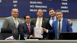 Com a Comissão de Finanças, Landmark entrega LDO à presidência com 277 emendas incorporadas