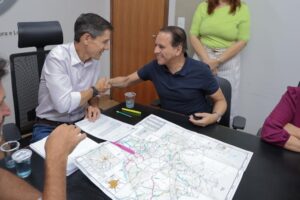 Coronel David articula e Riedel autoriza projeto executivo para asfaltar MS-441