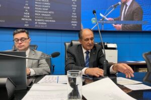 Deputado Zé Teixeira solicita obras em estradas de MS