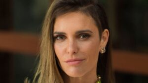 Fernanda Lima chora ao lembrar epifania em retiro na Índia