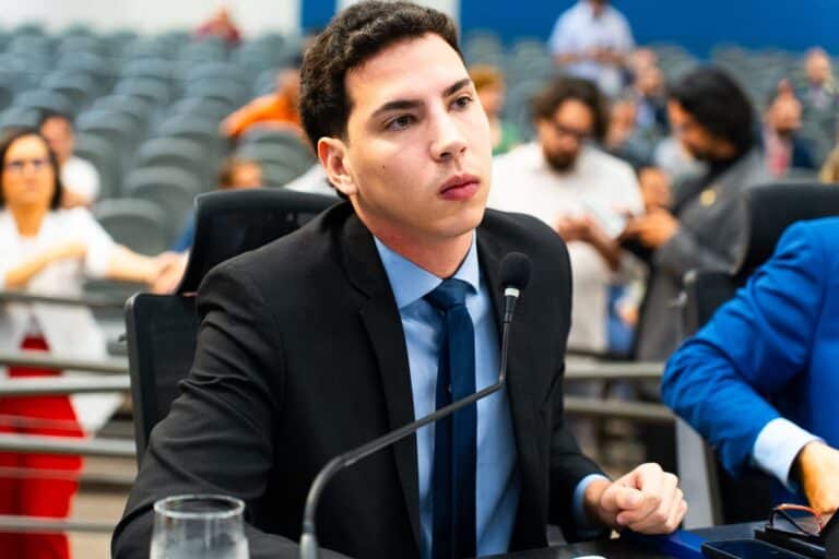 Jean destaca importância de projeto que impede desligamento do Refis sem aviso prévio