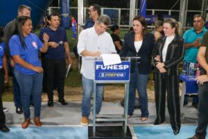 Lidio Lopes participa de inauguração de arena esportiva no Paulo Coelho