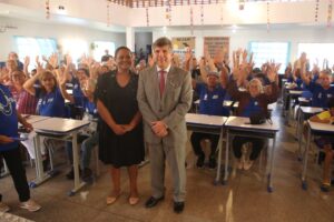 Lidio Lopes participa de palestra sobre violência contra idoso no CRAS