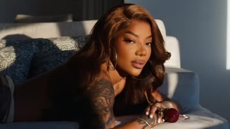 Ludmilla faz topless e Brunna deixa comentário inusitado; veja