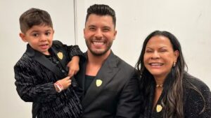 Mãe de Marília Mendonça acusa Murilo Huff de não pagar pensão
