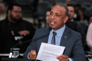 Mandato participativo: Junior Coringa leva solicitações da população à Prefeitura