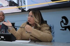 “Não existe dignidade”, afirma Ana Portela sobre o transporte público em Audiência da CPI 