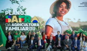 Plano Safra: aumento de recursos para agricultura familiar é de quase 50% com Lula, diz ministro