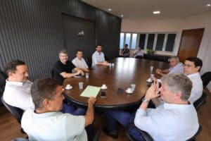 Prefeito alinha com Governo do Estado projetos essenciais para Dourados