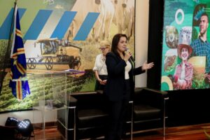 Prefeitura participa do lançamento da 5ª edição do Interagro com assinatura de termo de cooperação