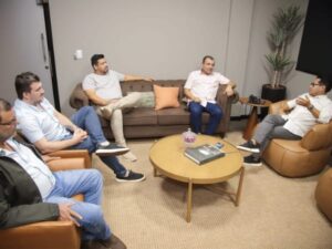 Presidente Papy recebe empresários que pedem apoio para Selo de Qualidade