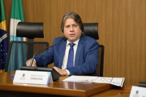 Proposta que adéqua elevadores de edifícios para transporte de macas passa na CCJR