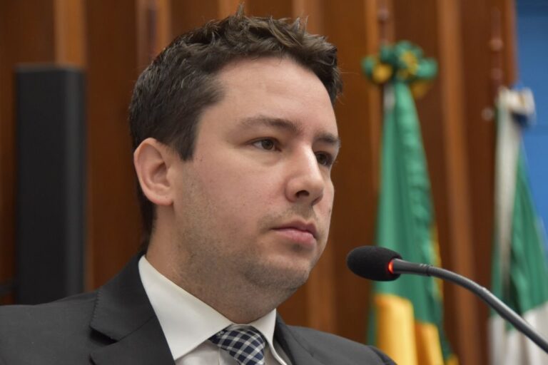 Proposta reconhece o javali como praga e institui controle populacional da espécie