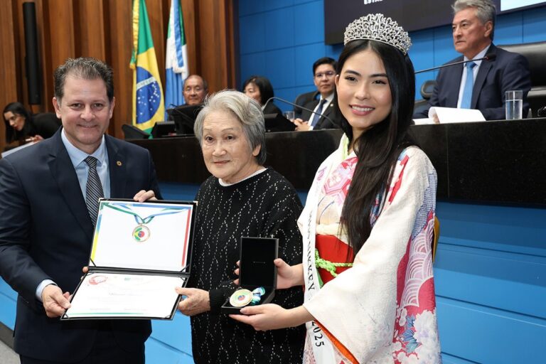 RENATO CÂMARA HOMENAGEIA TRAJETÓRIAS INSPIRADORAS DA COLÔNIA JAPONESA NA ASSEMBLEIA