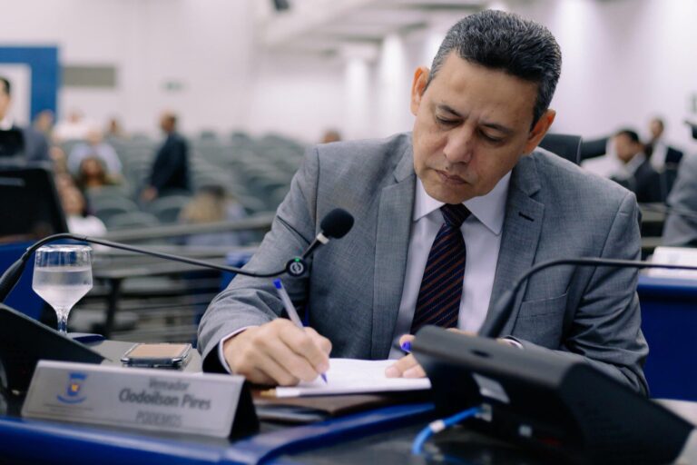 Vereador Clodoilson Pires atende demandas do São Conrado e reforça apoio a programa que gera empregos e qualificação