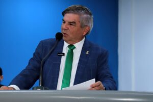 Vereador Veterinário Francisco comemora sanção da lei que cria Plano de Erradicação da Leucena em Campo Grande