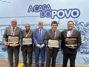 Vereador Veterinário Francisco homenageia pastores durante Sessão Solene em celebração ao Dia do Pastor